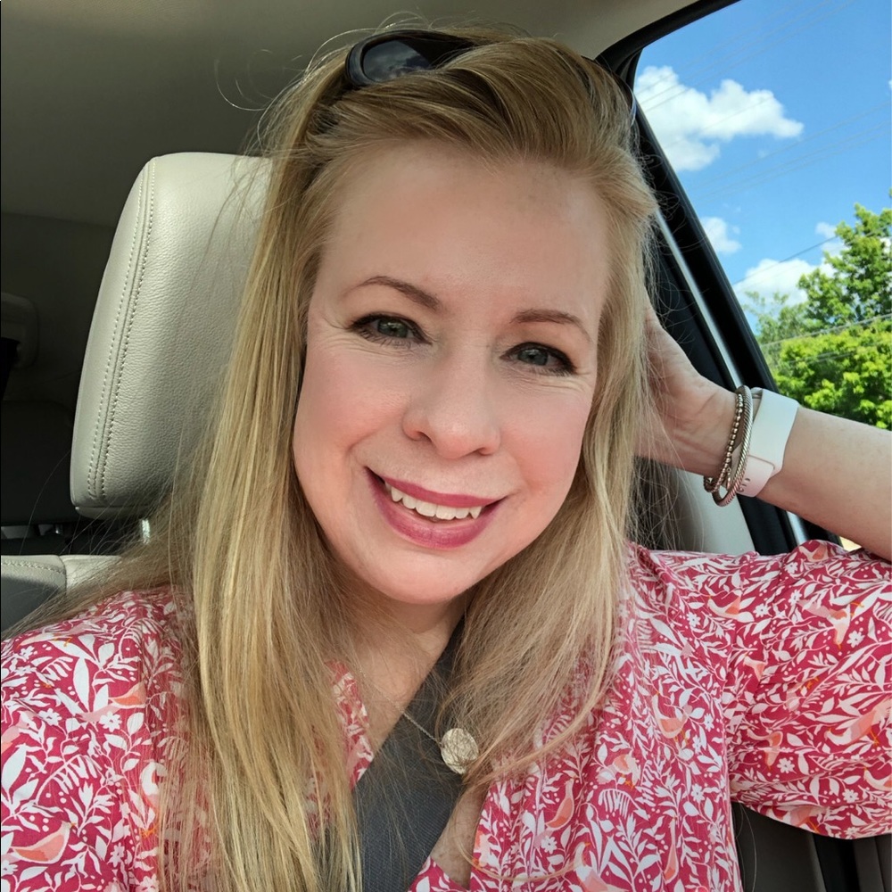 Meet your Posher, Lisa